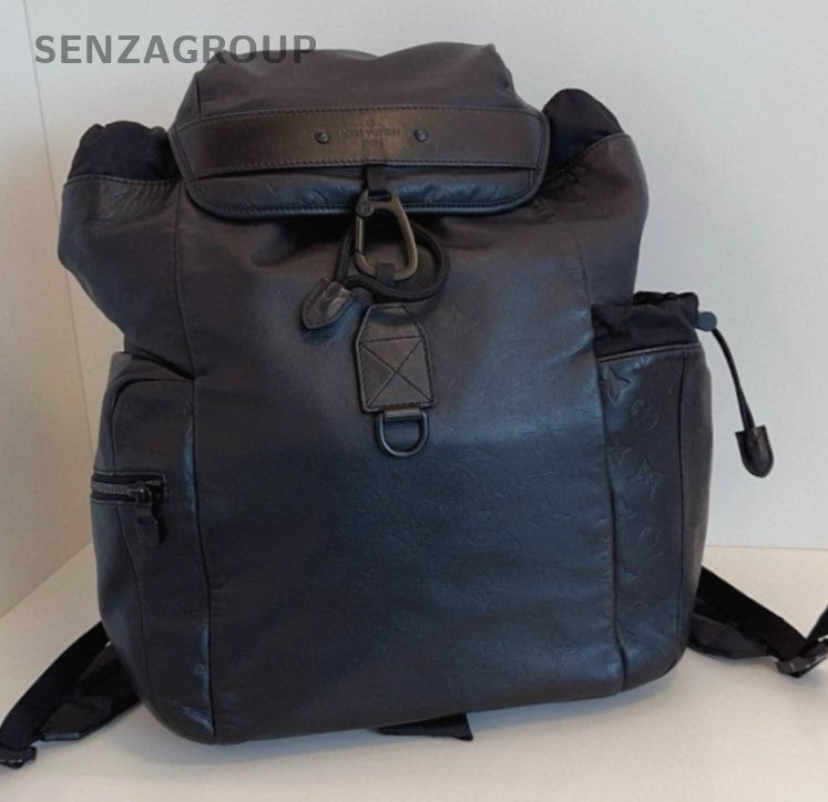 Louis Vuitton Discovery Calfskin Leather Backpack Black Unisex Adults Classic