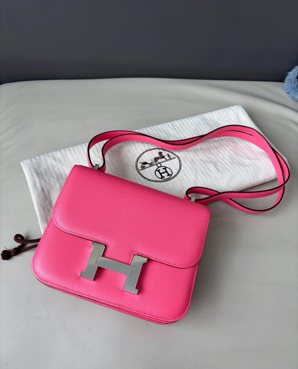 Hermès Constance Mini 19 Crossbody Shoulder Bag Lipstick Pink Women Classic
