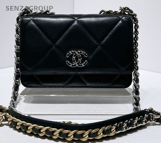 Chanel 19 WOC Lambskin Shoulder Bag Crossbody Black Silver Women Classic Vintage