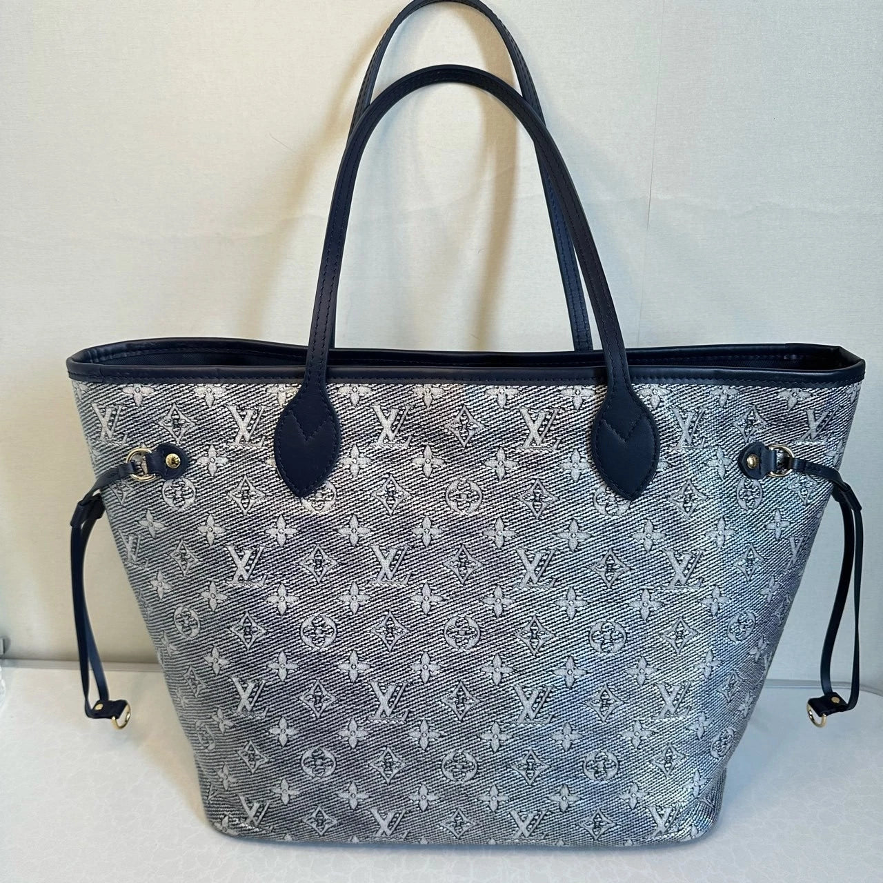 Louis Vuitton Neverfull Medium Holographic Tote Bag For Women