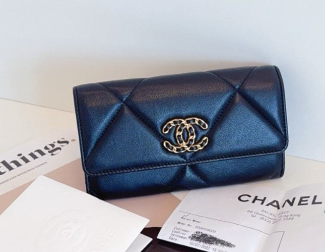 CHANEL 19bag Long Wallet Diamond Pattern Black Gold Women Almost Brand NEW