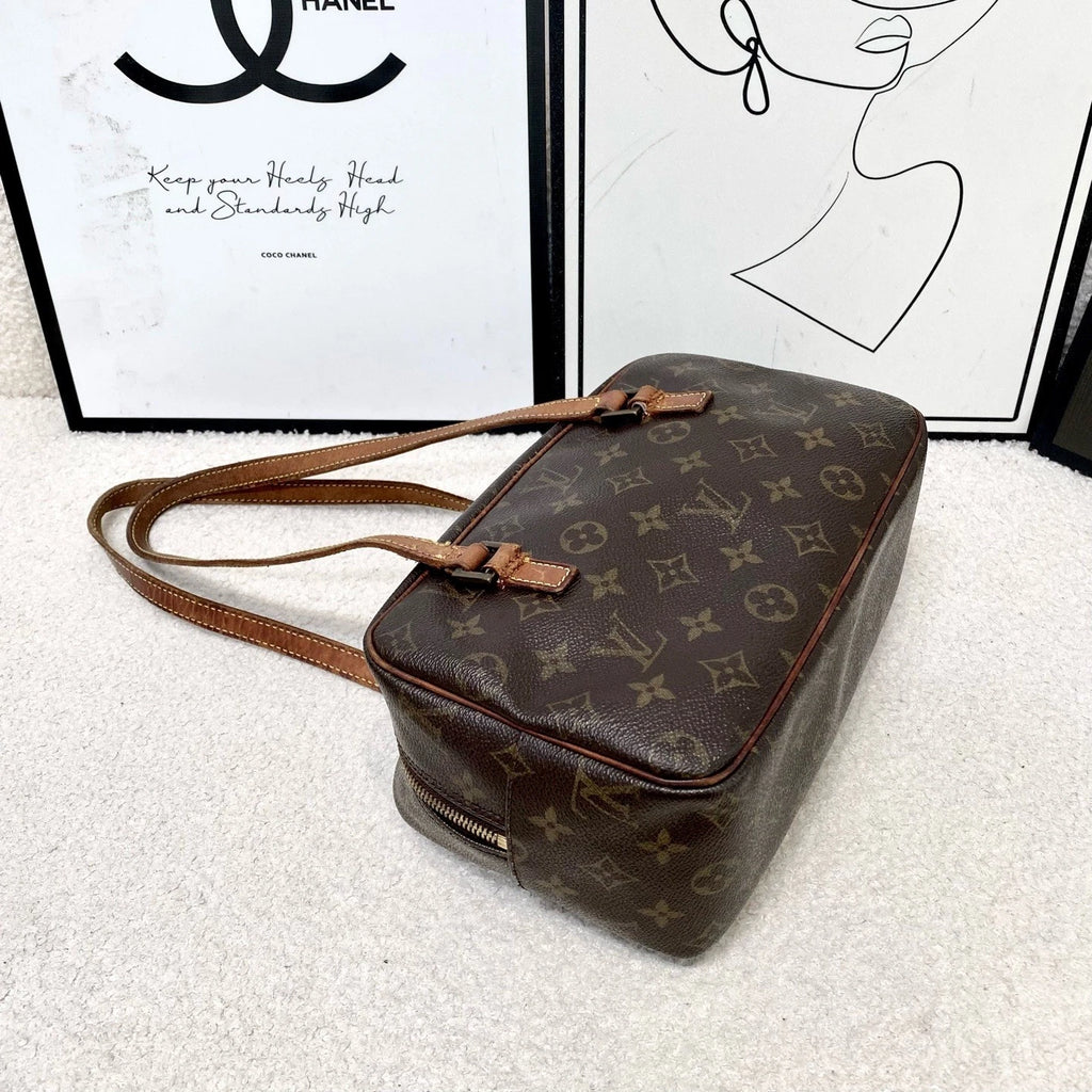 Louis Vuitton Vintage Monogram Canvas Handbag For Women