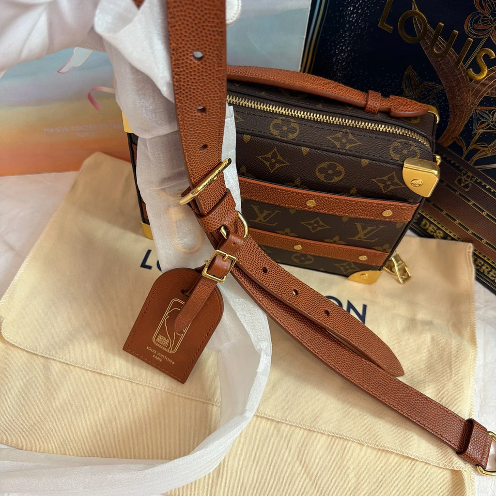New Louis Vuitton x NBA Handle Trunk Monogram Handbag Crossbody Chip Version