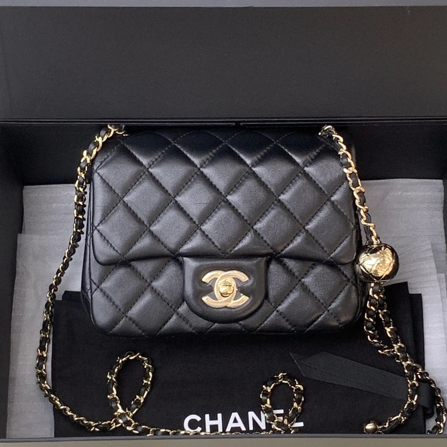 Chanel Classic Flap Lambskin Chain Shoulder Bag Crossbody Black Gold Women S
