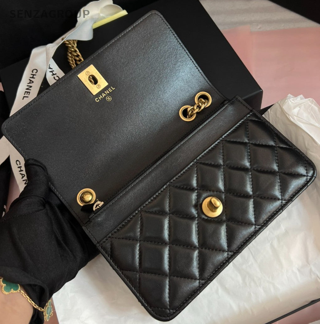 Chanel Classic Flap WOC Chain Diamond Black Gold Shoulder Bag Crossbody Women