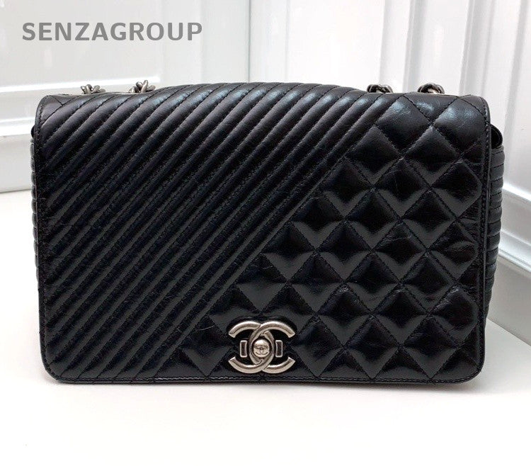 CHANEL Calfskin Leather Chain Strap Shoulder Crossbody Bag Women Black