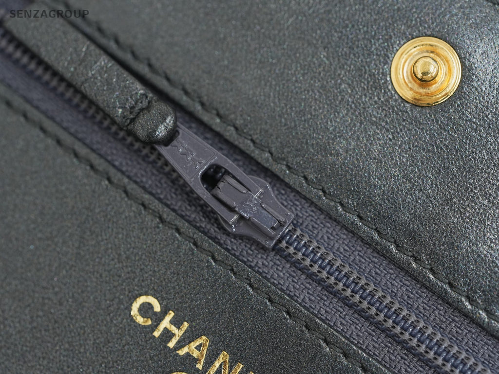 CHANEL Leboy Woc Wing forward line Diamond pattern Shoulder bag Black Gold Women