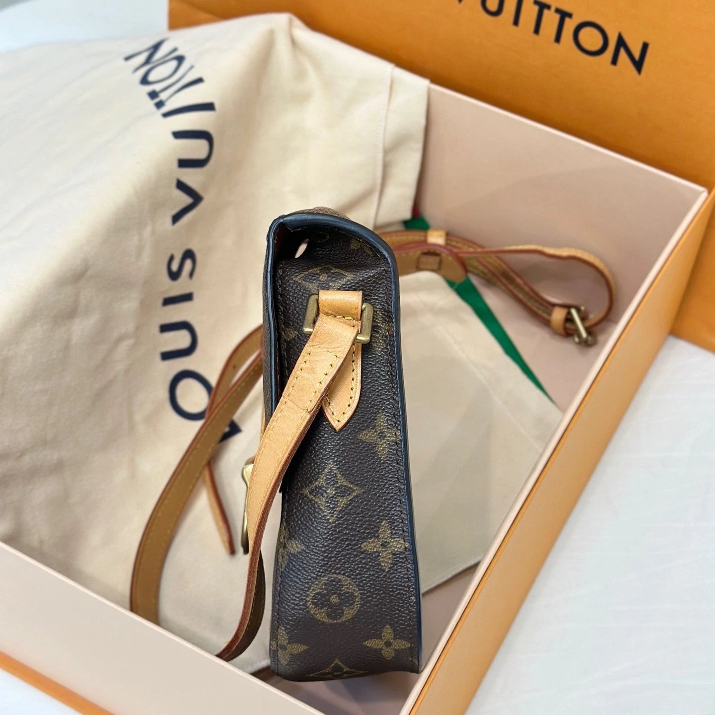 Louis Vuitton Saddle Monogram Canvas Shoulder Bag Excellent