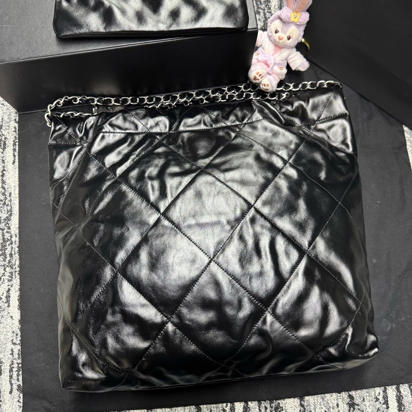 Brand New CHANEL 22 Medium Black Silver Leather Tote Bag For Women