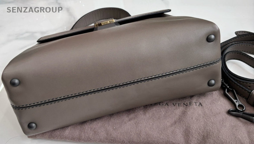 BOTTEGA VENETA Piazza Top handle Shoulder handbag Leather Weaving Dark grey