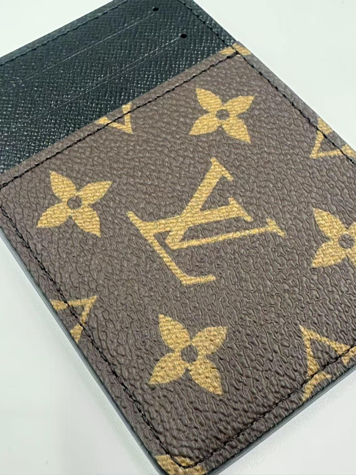 #1 - SJ0001  Louis Vuitton card holder us