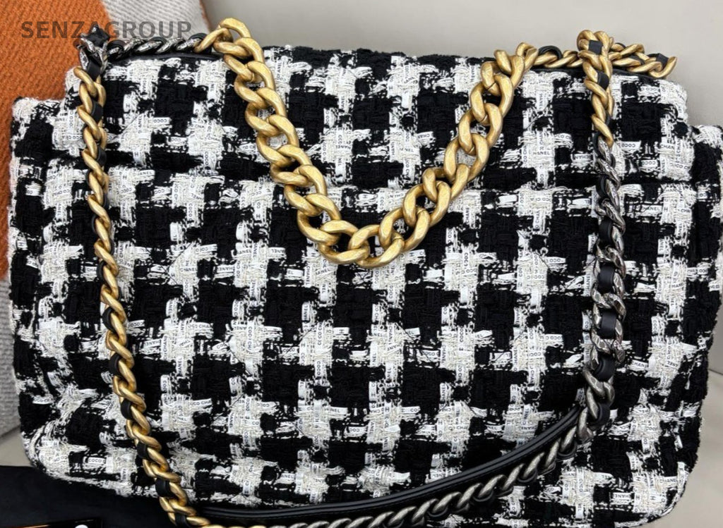 Chanel Houndstooth Maxi 19 Chain Shoulder Bag Black White Used Women Classic