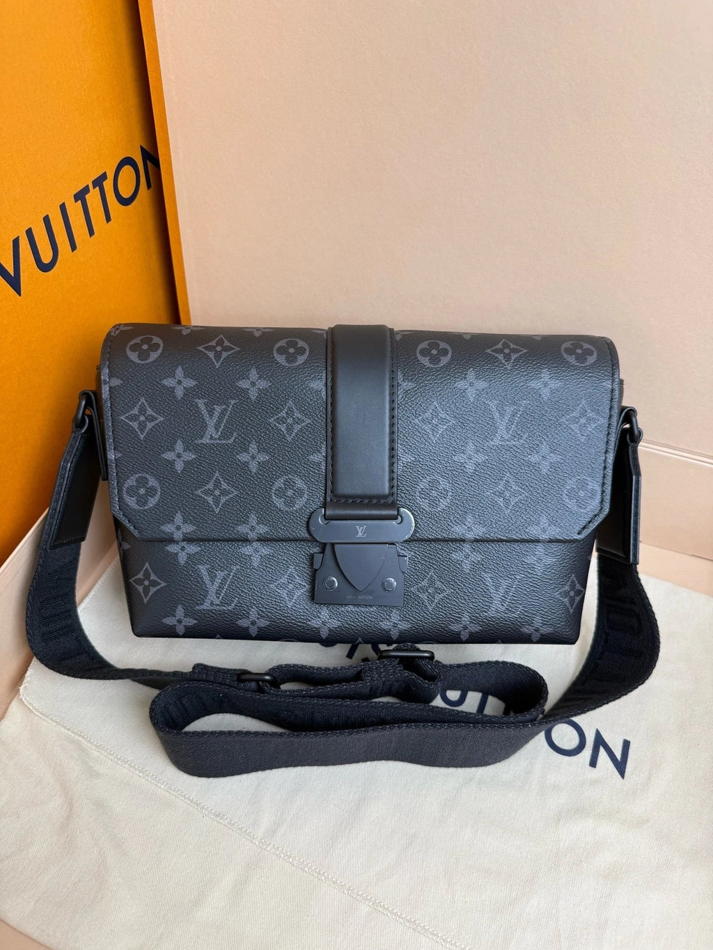 Louis Vuitton Black Canvas Crossbody Messenger Bag For Women
