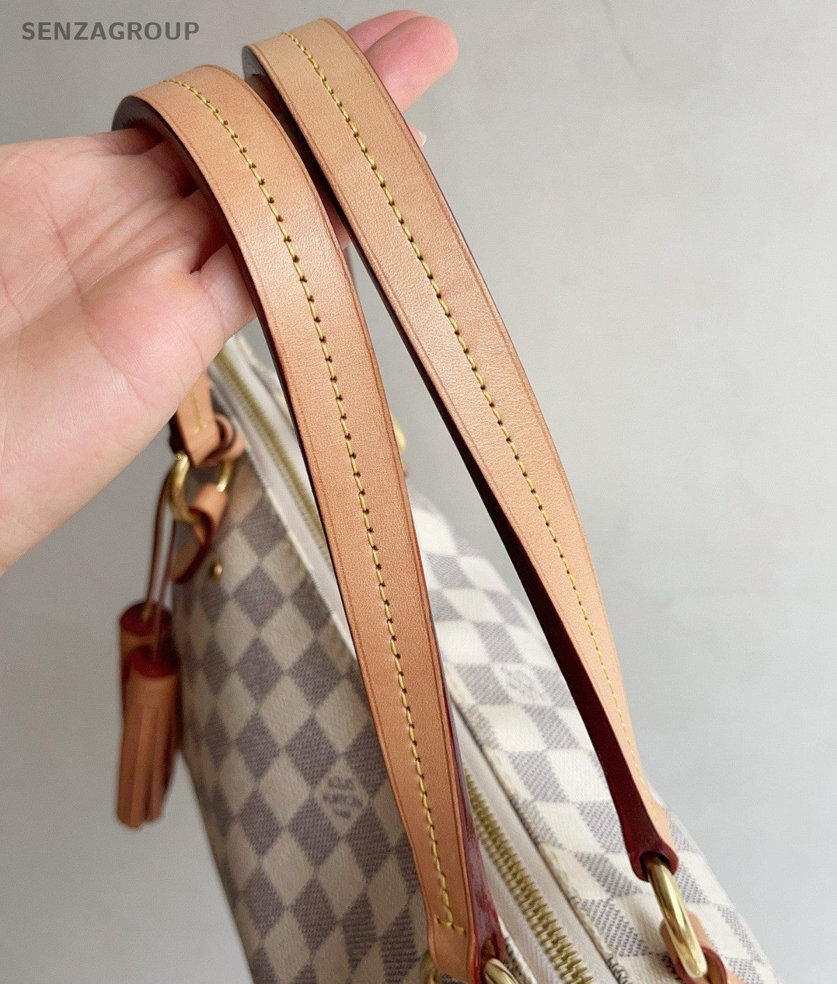 Louis Vuitton Lymington MM Shoulder Bag Crossbody White Gold Women Classic