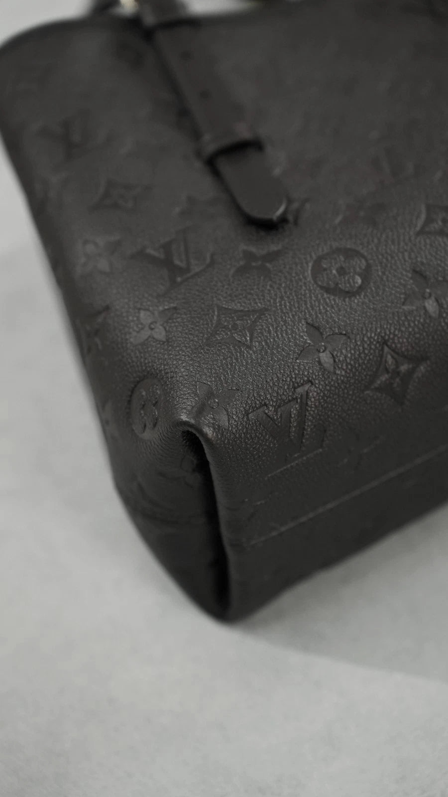 Louis Vuitton Monogram Empreinte Babylon Tote 2way Almost Brand NEW Women