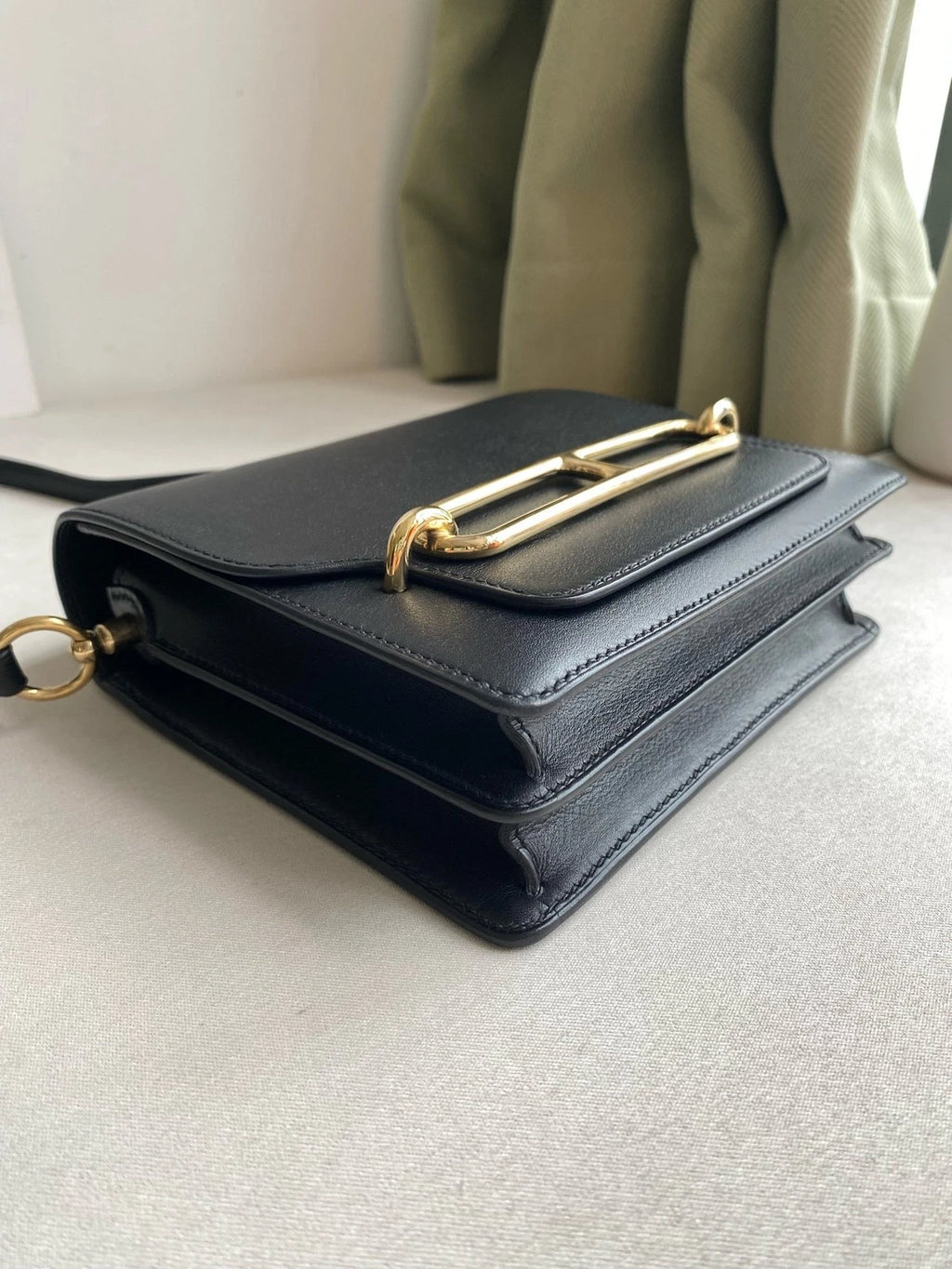 Hermes Roulis19 Black Gold Epi Leather Shoulder Crossbody Bag For Women