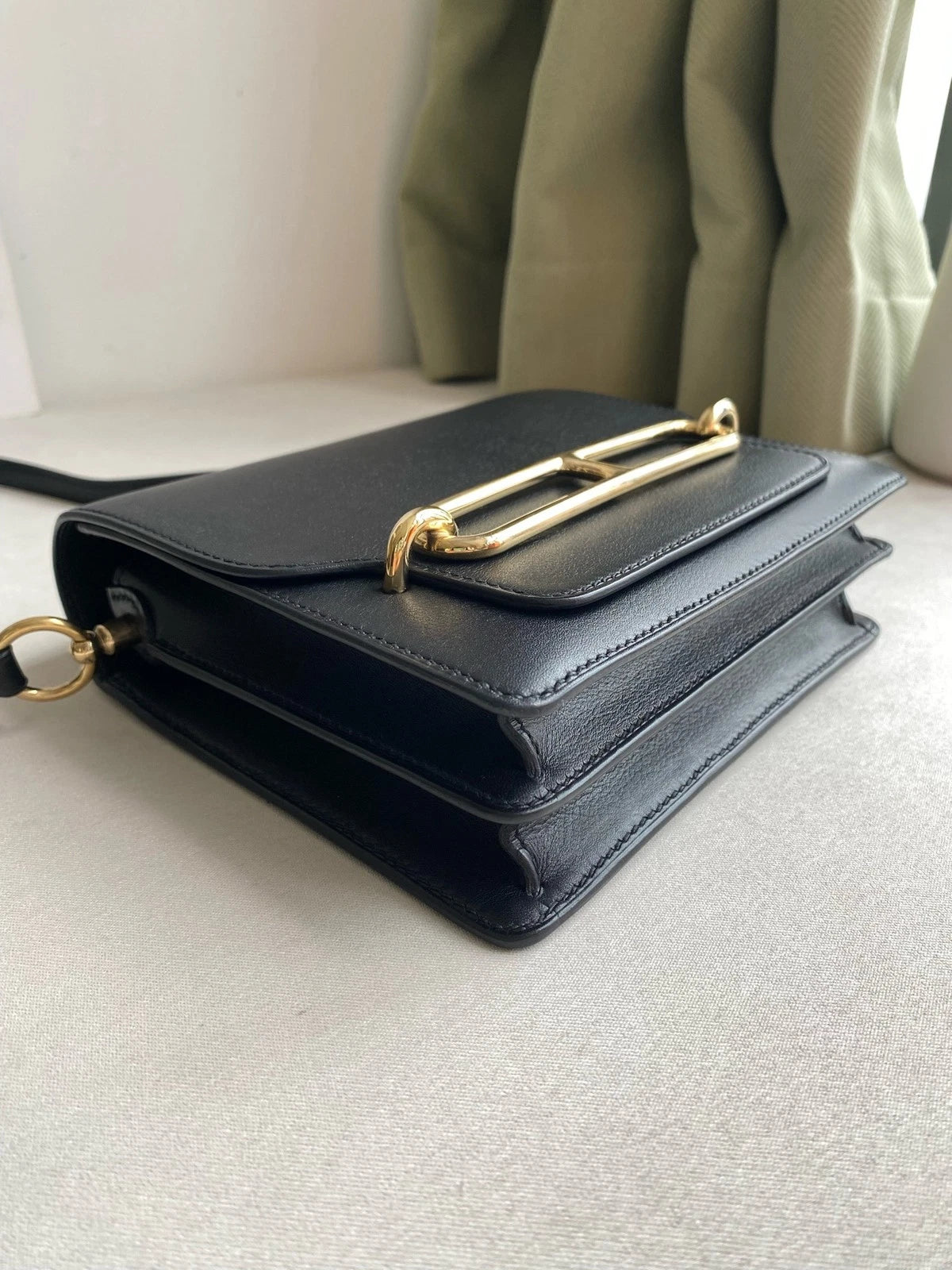 Hermes Roulis19 Black Gold Epi Leather Shoulder Crossbody Bag For Women