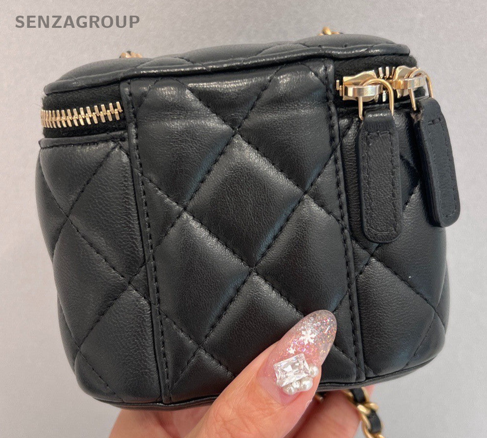 Chanel Vanity Case Chain Crossbody Black Gold Diamond Women Classic Fashion