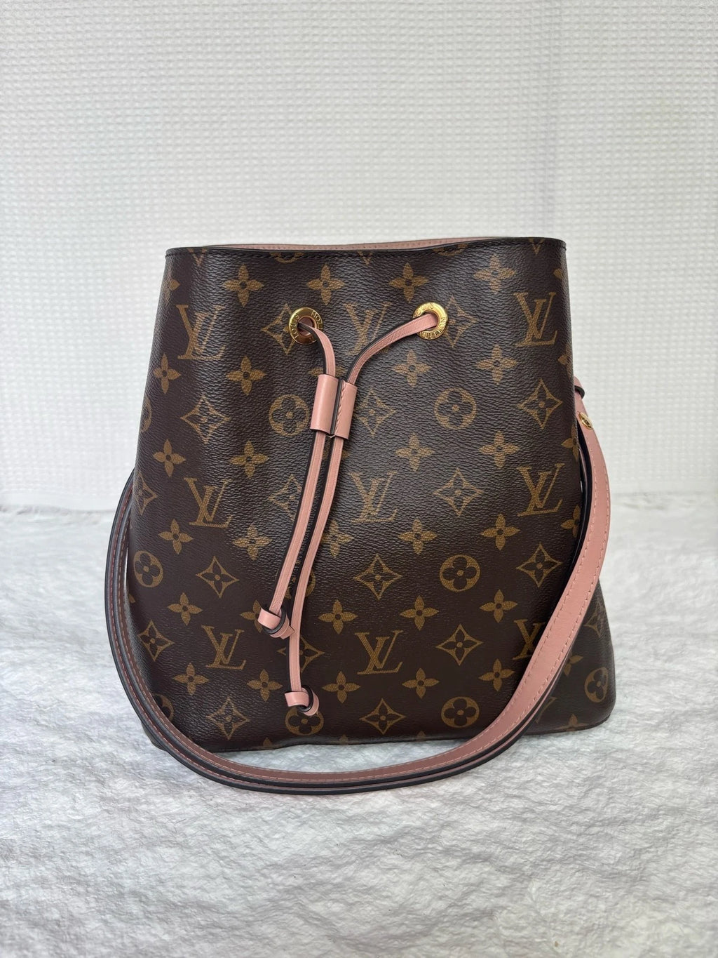 Louis Vuitton Women's Canvas Bucket Bag