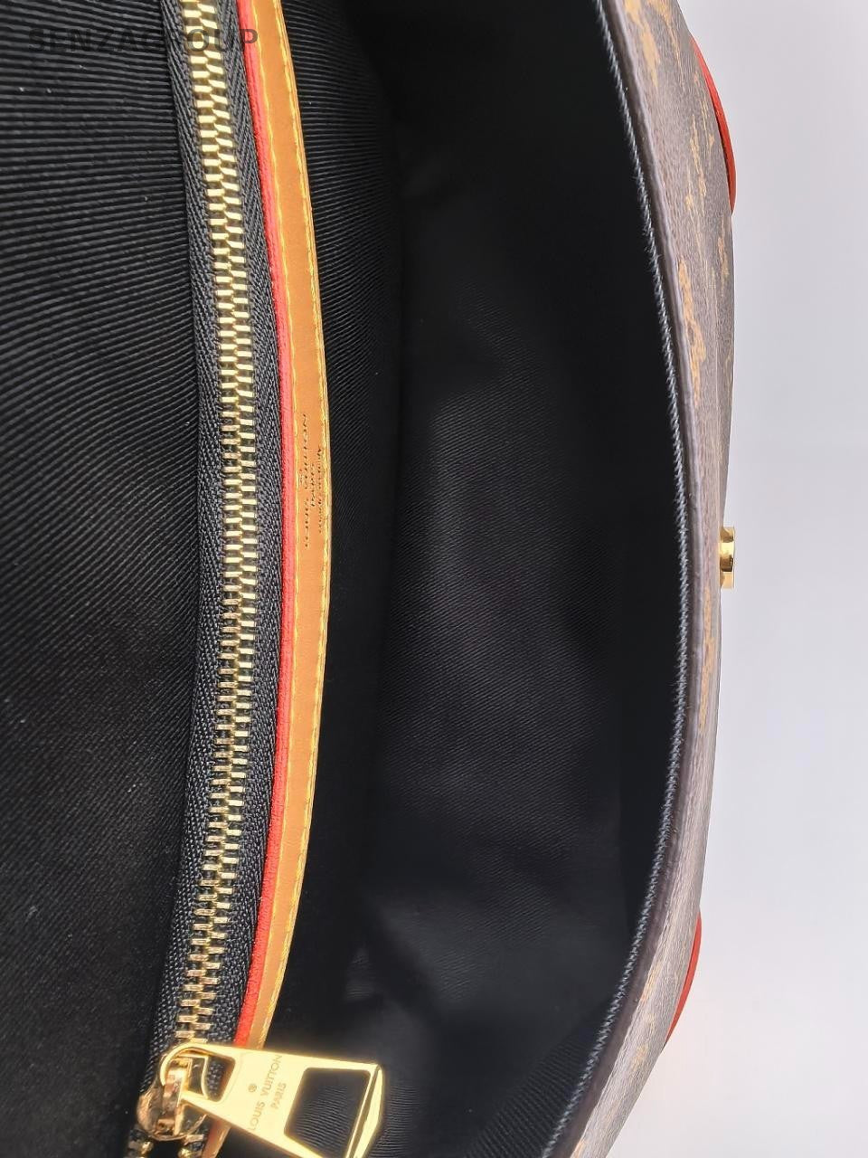 SJ0001 LV Diane baguette bag