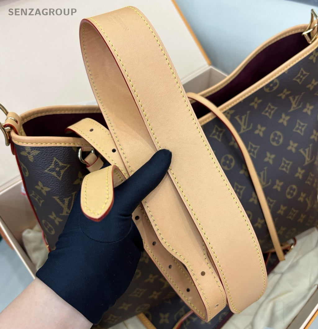 Louis Vuitton Carryall MM Monogram Shoulder Bag Brown Gold Women Classic