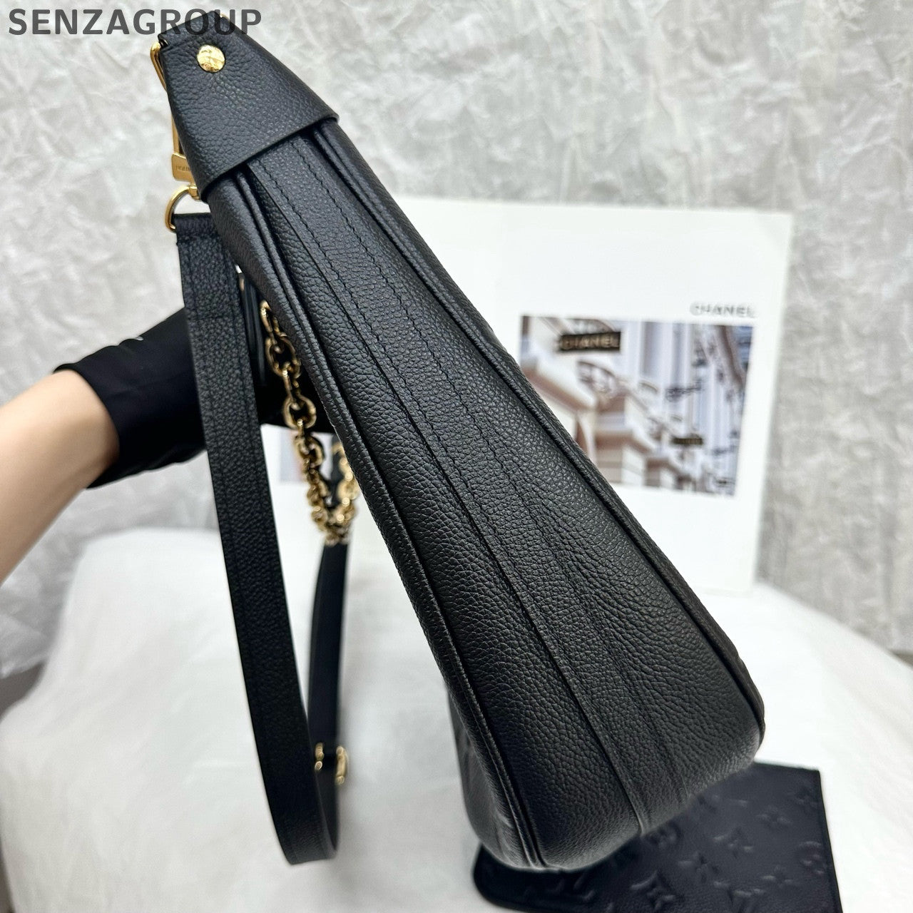 Louis Vuitton Loop Hobo Leather Chain Shoulder Bag Black Gold