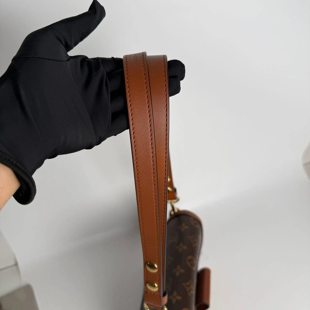 SJ0001 Louis Vuitton dauphine mini （U）