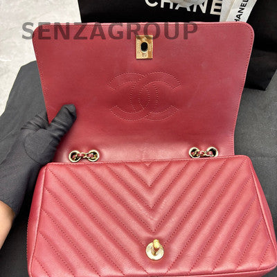Chanel V-Quilted Flap Chain Shoulder Crossbody Bag Red Gold Hardware