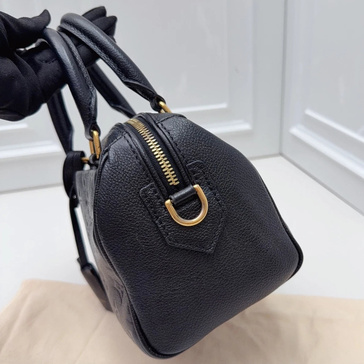 Louis Vuitton Speedy 20 Calfskin Top Handle Crossbody Bag Black Women Classic