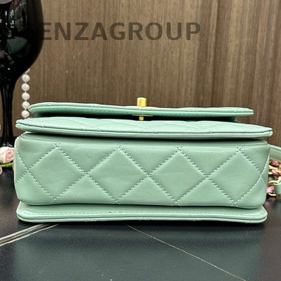 Chanel Quilted Chain Shoulder Crossbody Bag Green Gold Hardware