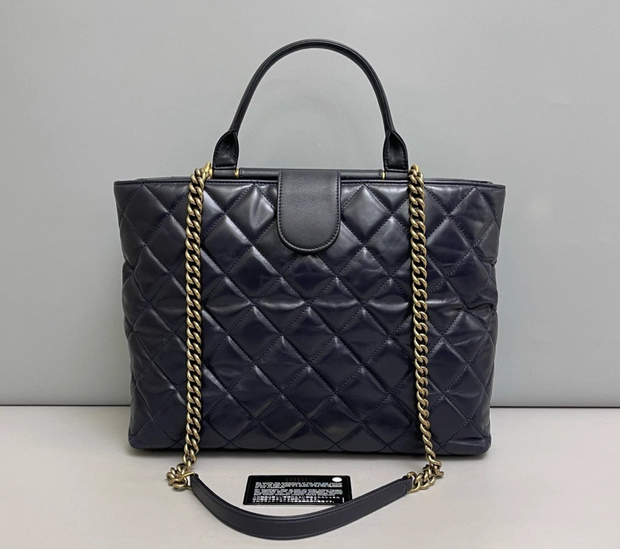 Chanel Paris-bombay Tote Oil Wax Calfskin Top Handle Bag Shoulder Black