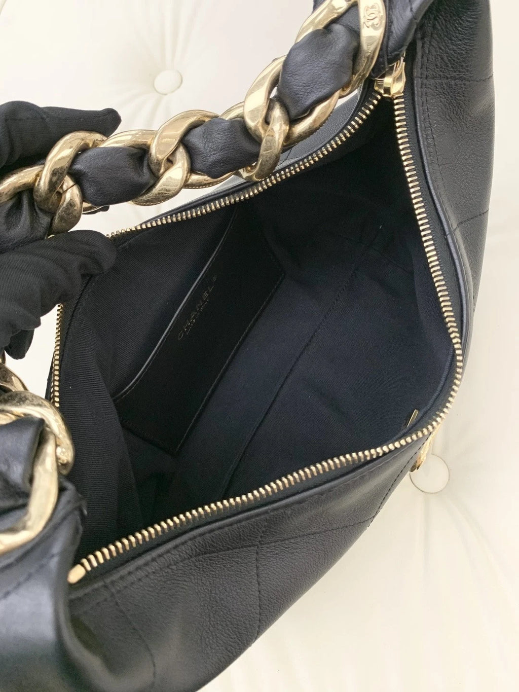 Chanel Calfskin Hobo Chain Top Handle Shoulder Bag Black Gold Women Fashion S