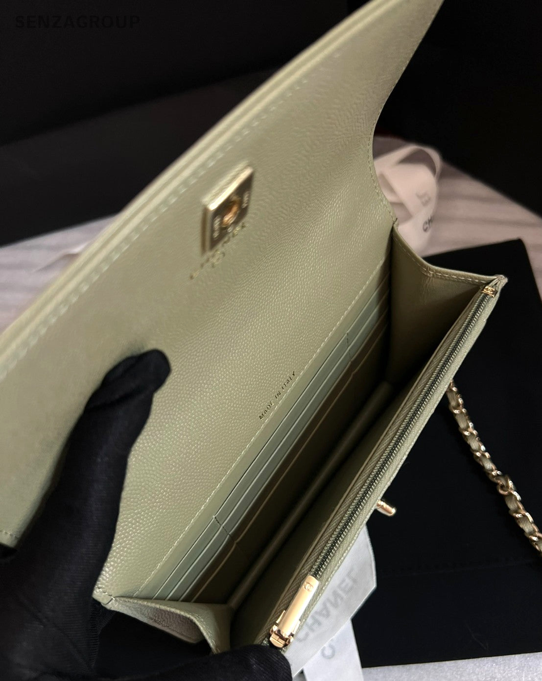Chanel 25C Diamond Chain Top Handle Bag Crossbody Green Gold Women Fashion