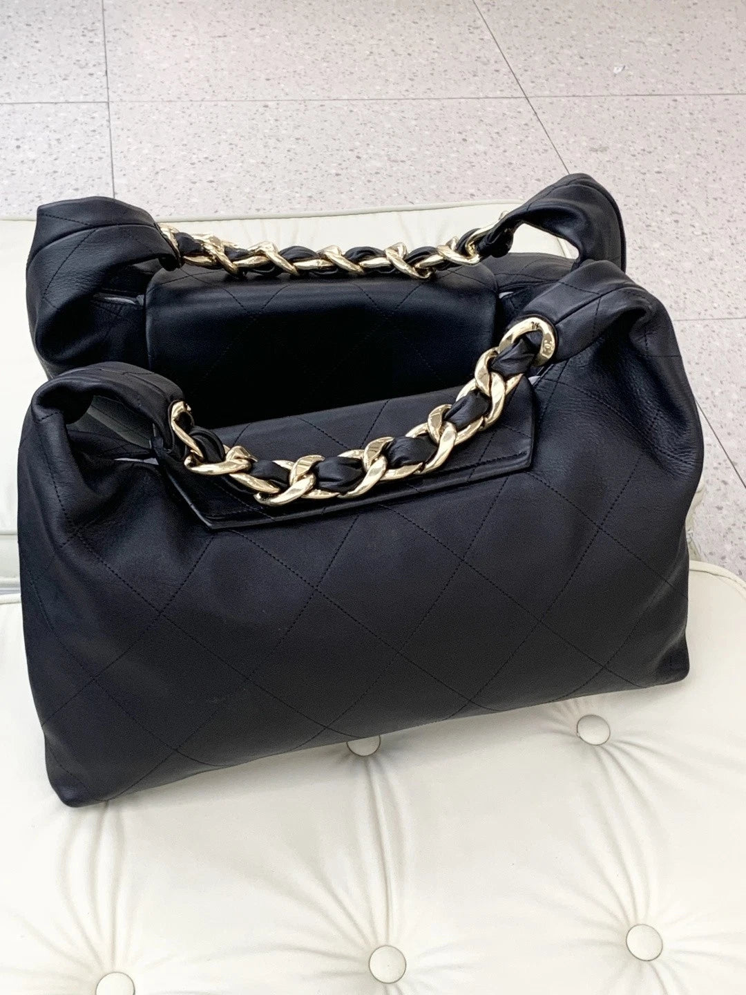 Chanel Hobo GM Chain Calfskin Shoulder Bag Black Gold Hardware Women S