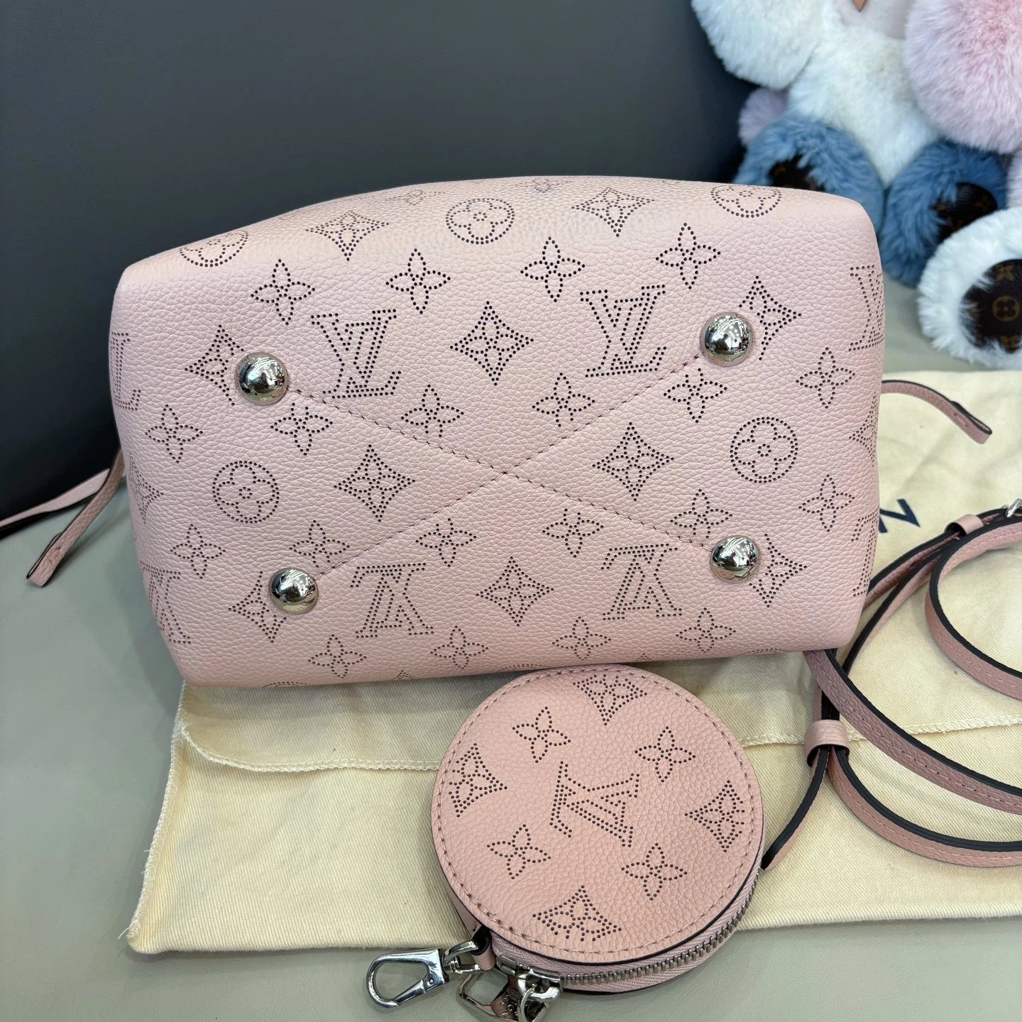 Louis Vuitton Bella Monogram Bucket Chain Shoulder Crossbody Pink Silver