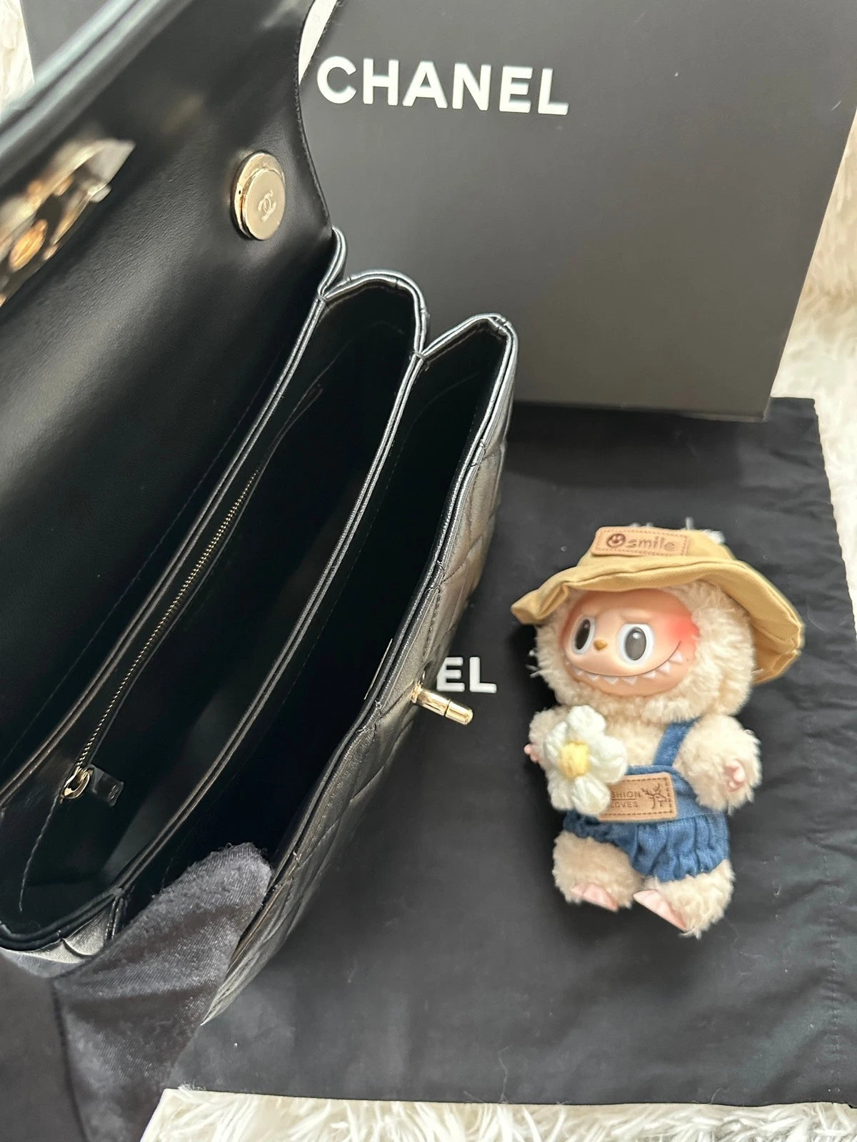 CHANEL Trendy CC Small Leather Chain Bag For Women