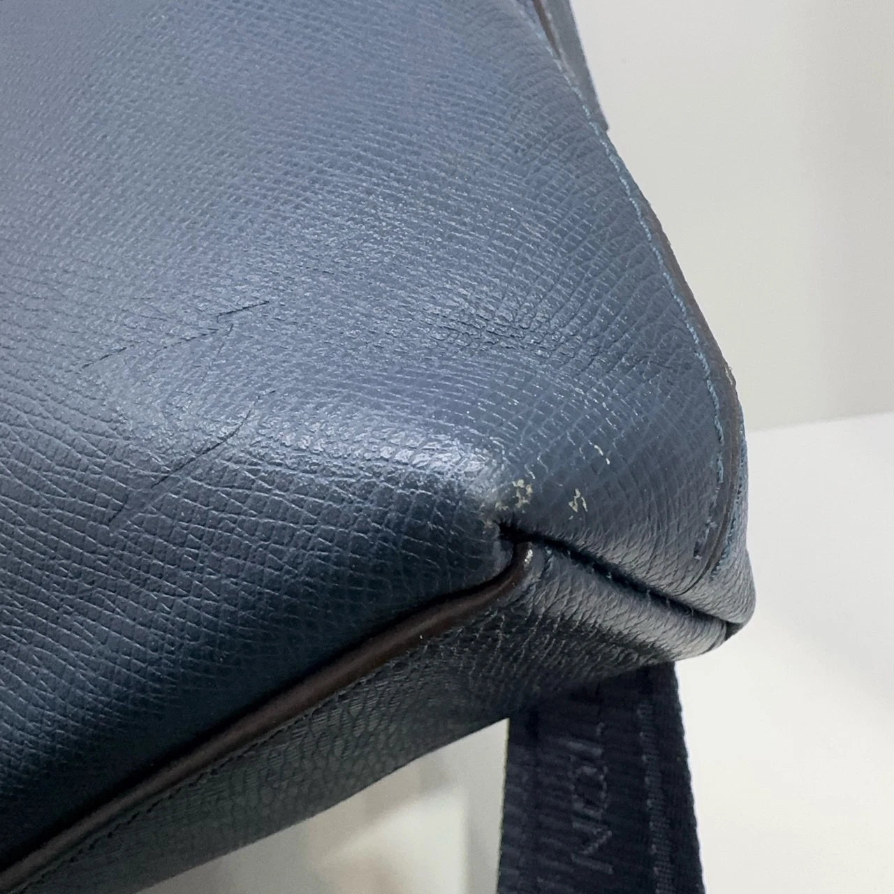 Louis Vuitton Blue Calfskin Messenger Shoulder Crossbody Bag For Women
