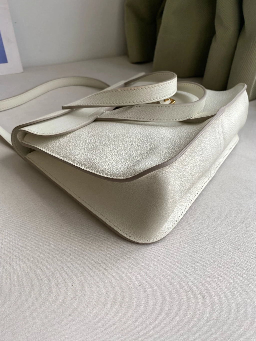 Hermes Halzan25 Gold Hardware Crossbody Handbag For Women