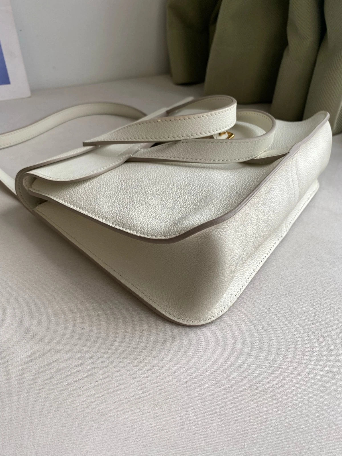 Hermes Halzan25 Gold Hardware Crossbody Handbag For Women