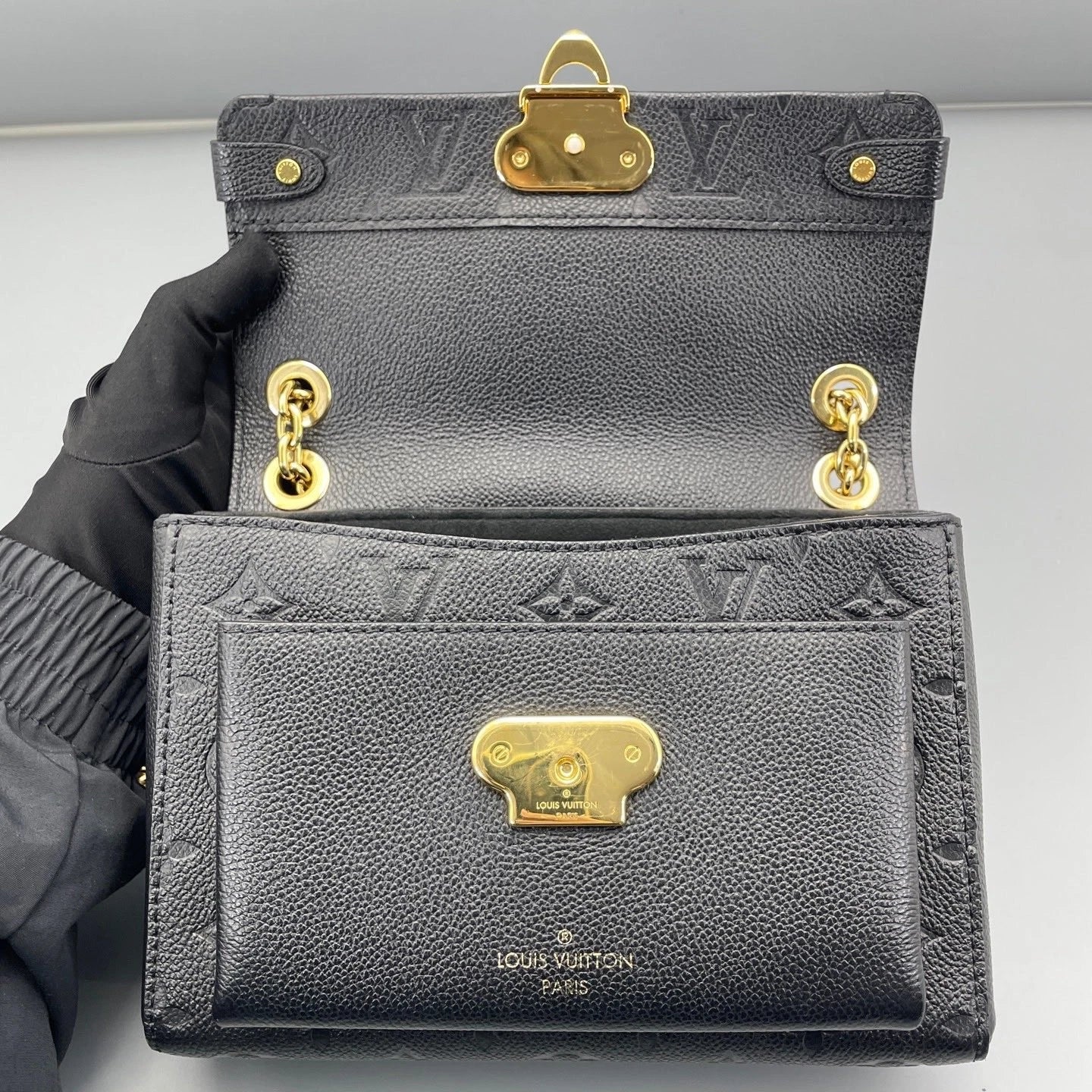Louis Vuitton Vavin BB Chain Shoulder Bag Black Gold Hardware Women