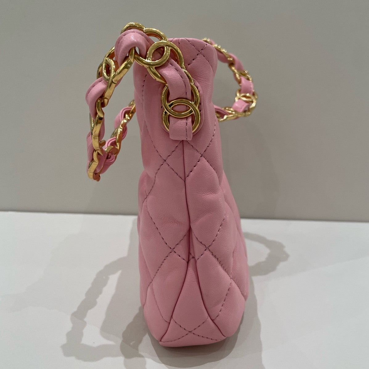 Chanel Quilted Pink Gold Hobo Chain Shoulder Bag - Classic Women's Fashion