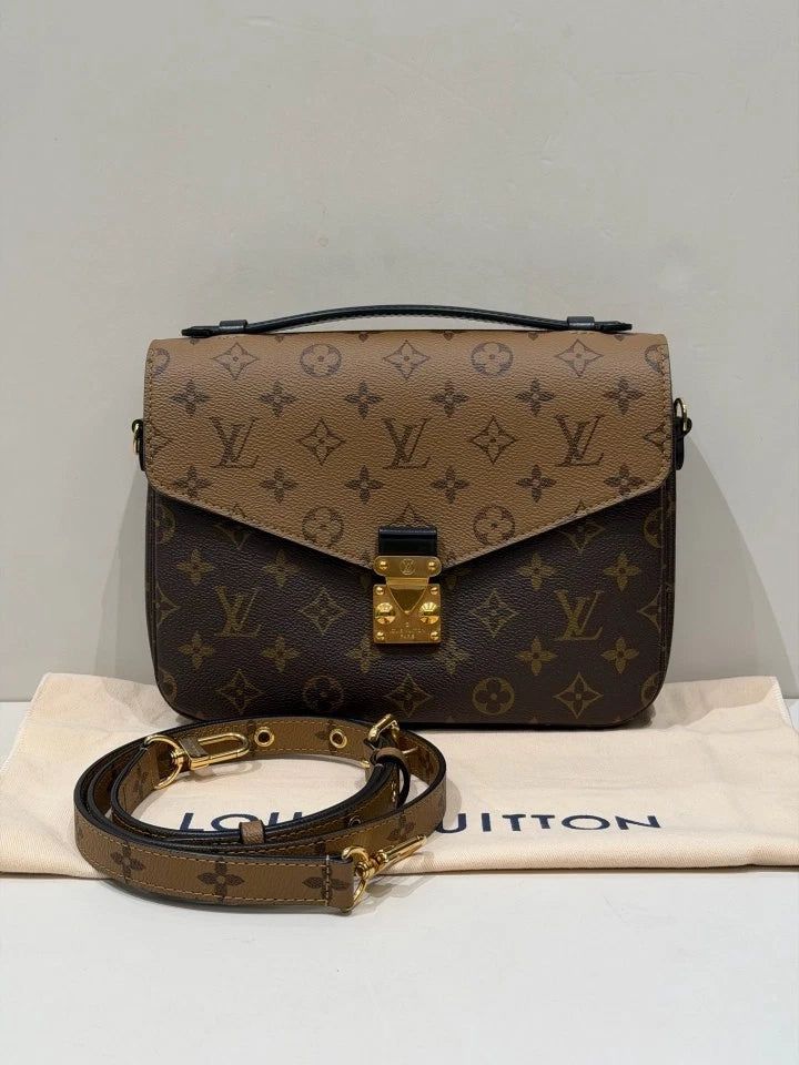 Louis Vuitton Messenger Crossbody Shoulder Bag For Women