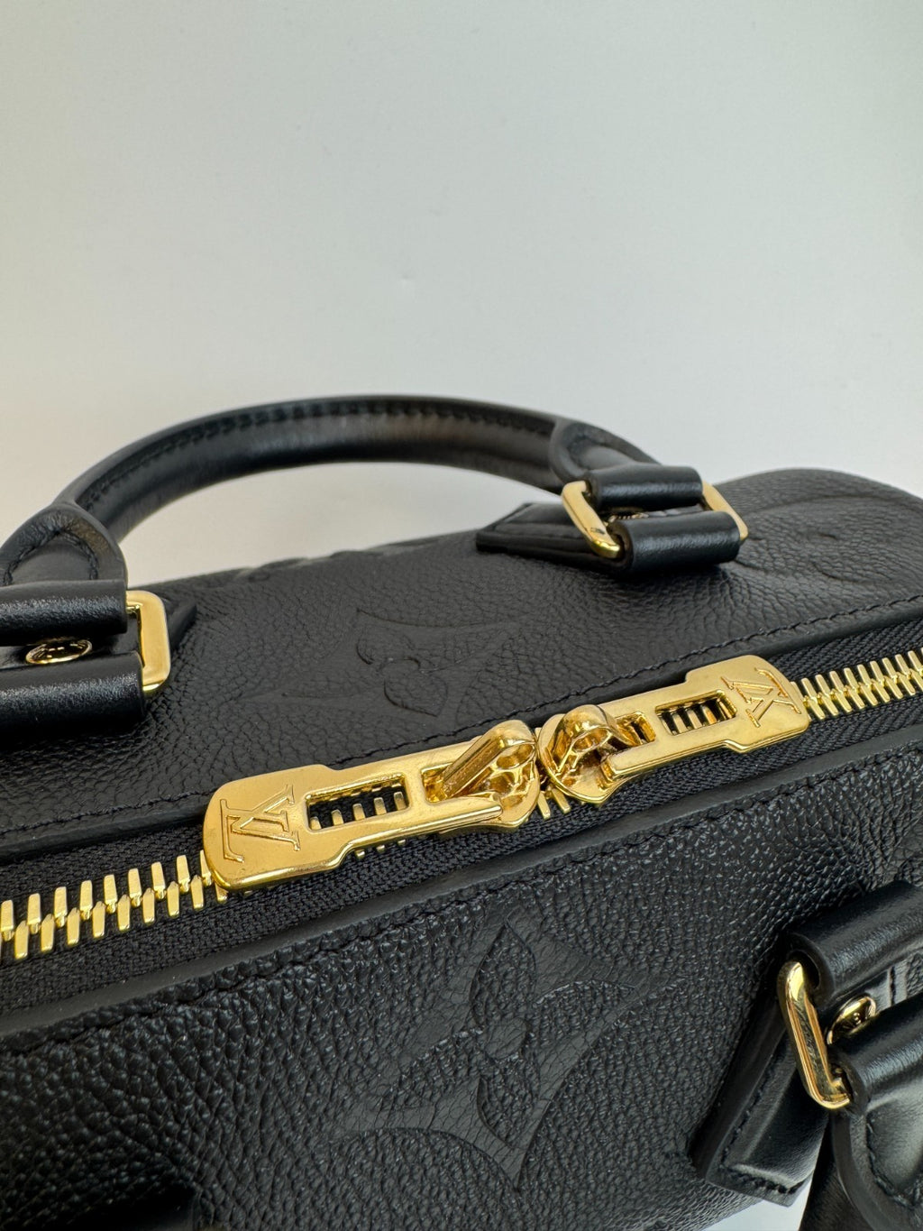 Louis Vuitton Speedy20 Black Monogram Empreinte Shoulder bag Almost Brand NEW