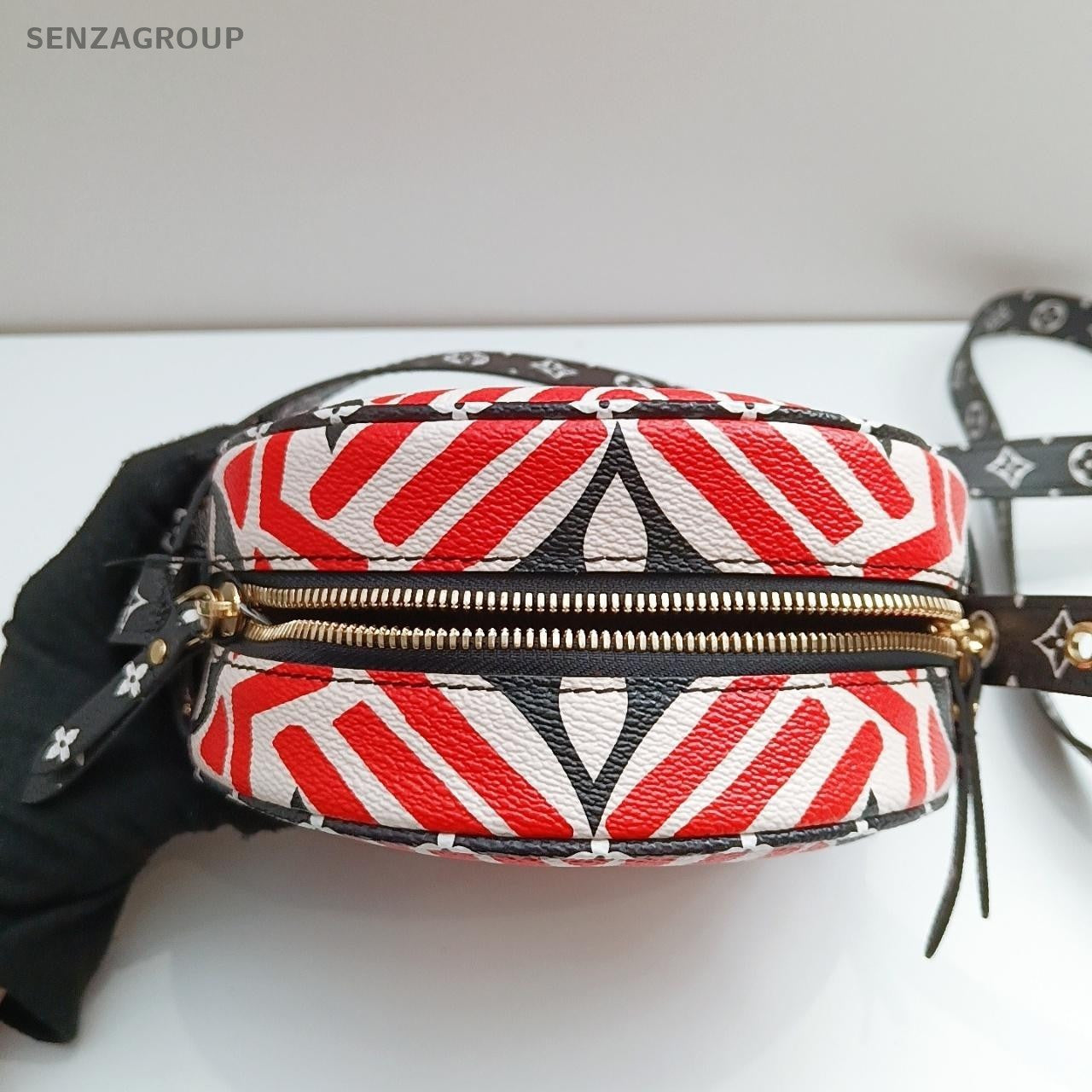 SJ0001 louis vuitton Crafty Round Bag (Limited Edition)