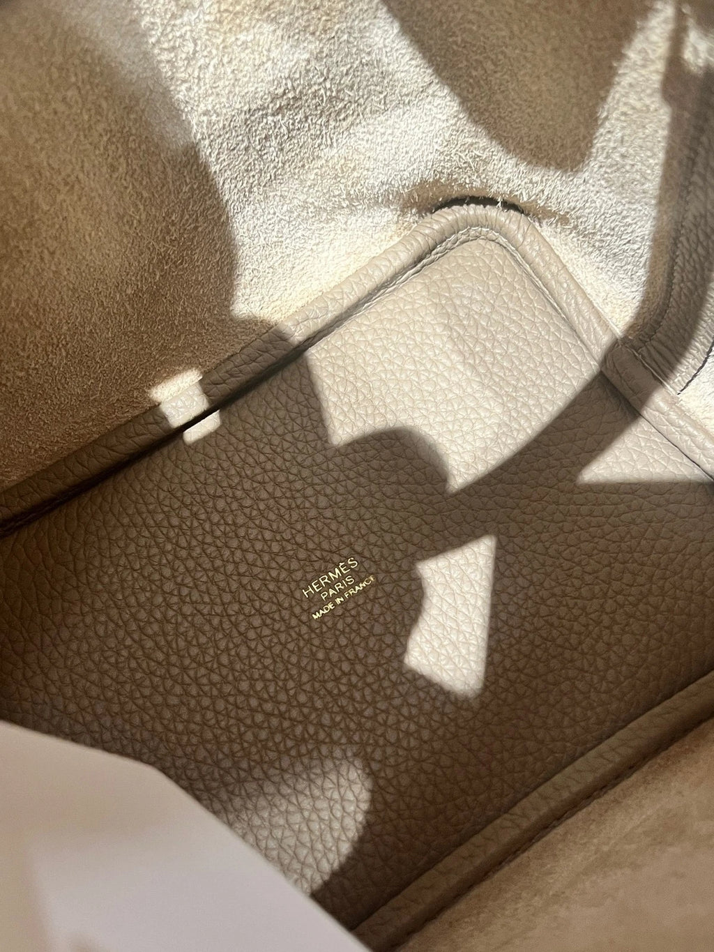 Hermes Leather 18 Gray Gold Hardware Bucket Handbag For Women