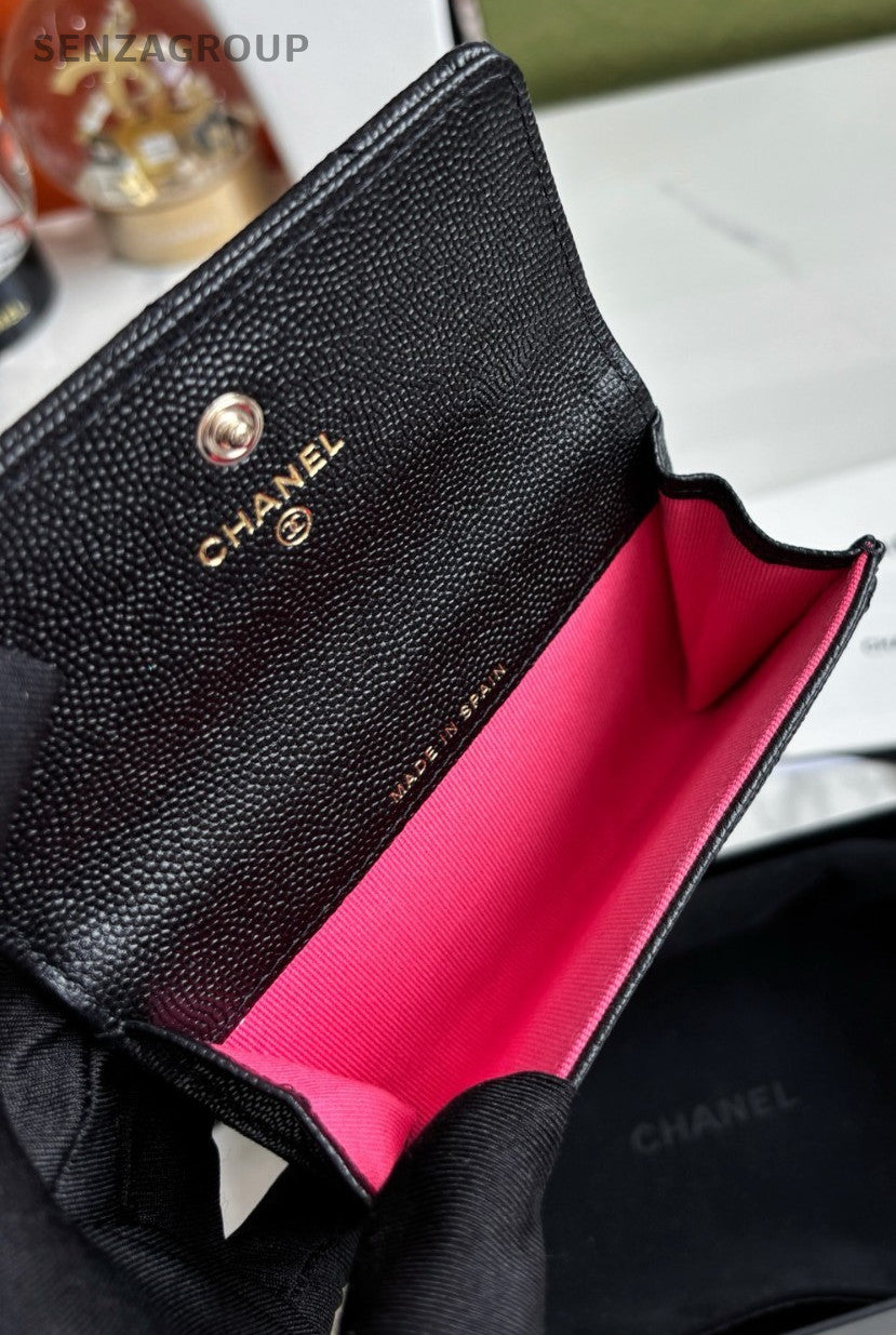 CHANEL CC Card pack Calfskin Black Chip Version Almost Brand NEW