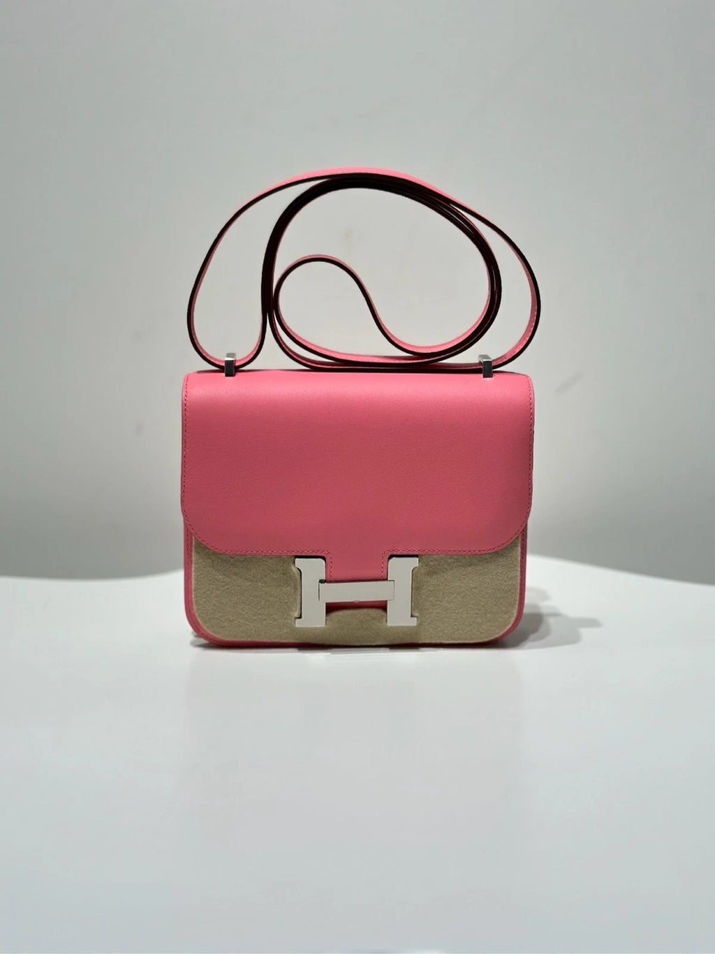 Hermes Constance 19 Pink Swift Leather Crossbody Bag For Women