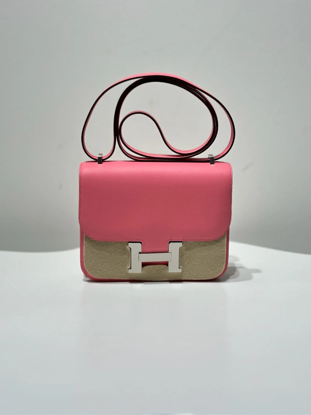 Hermes Constance 19 Pink Swift Leather Crossbody Bag For Women