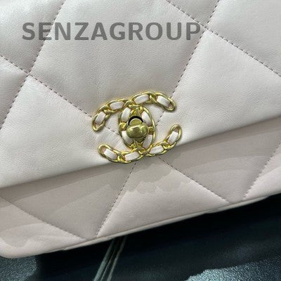 Chanel Quilted Chain Pink Gold Handbag - Classic Fashion Women's Bag
