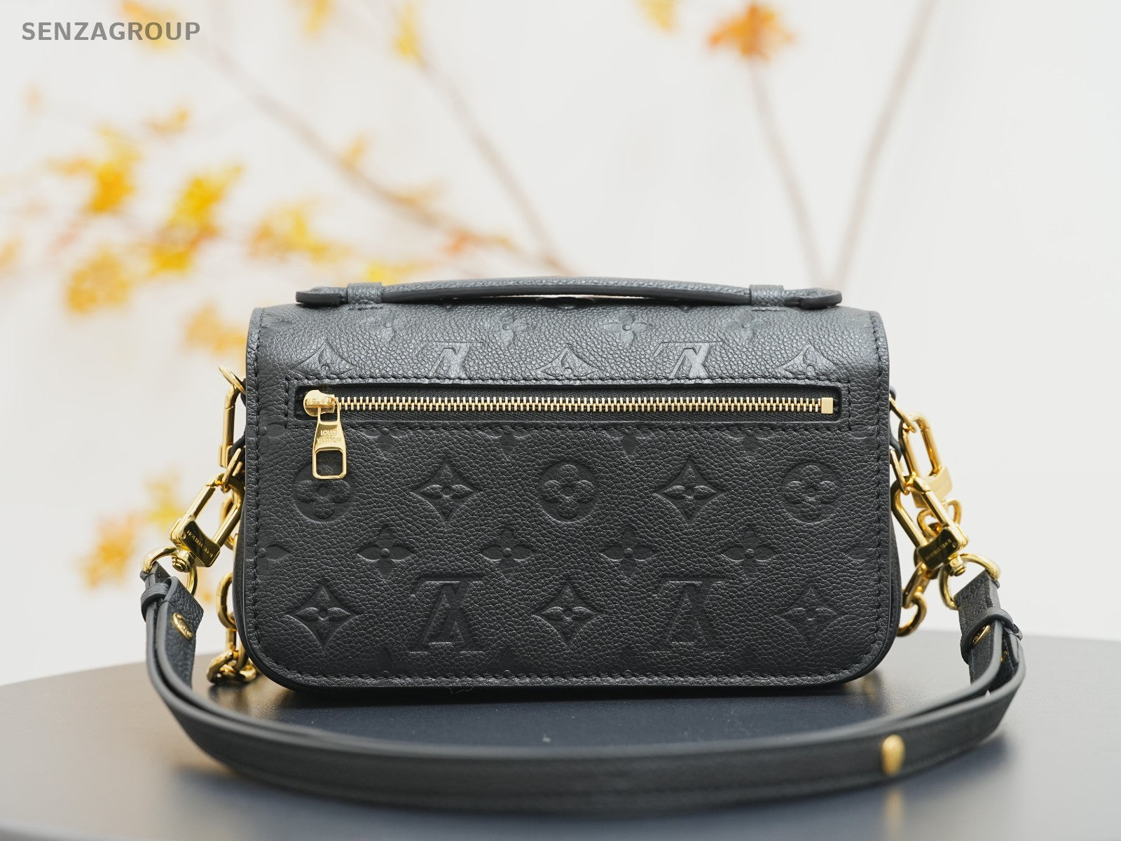 Louis Vuitton Pochette Metis East West Monogram Empreinte Almost Brand NEW
